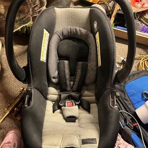 on board 35 lt car seat
